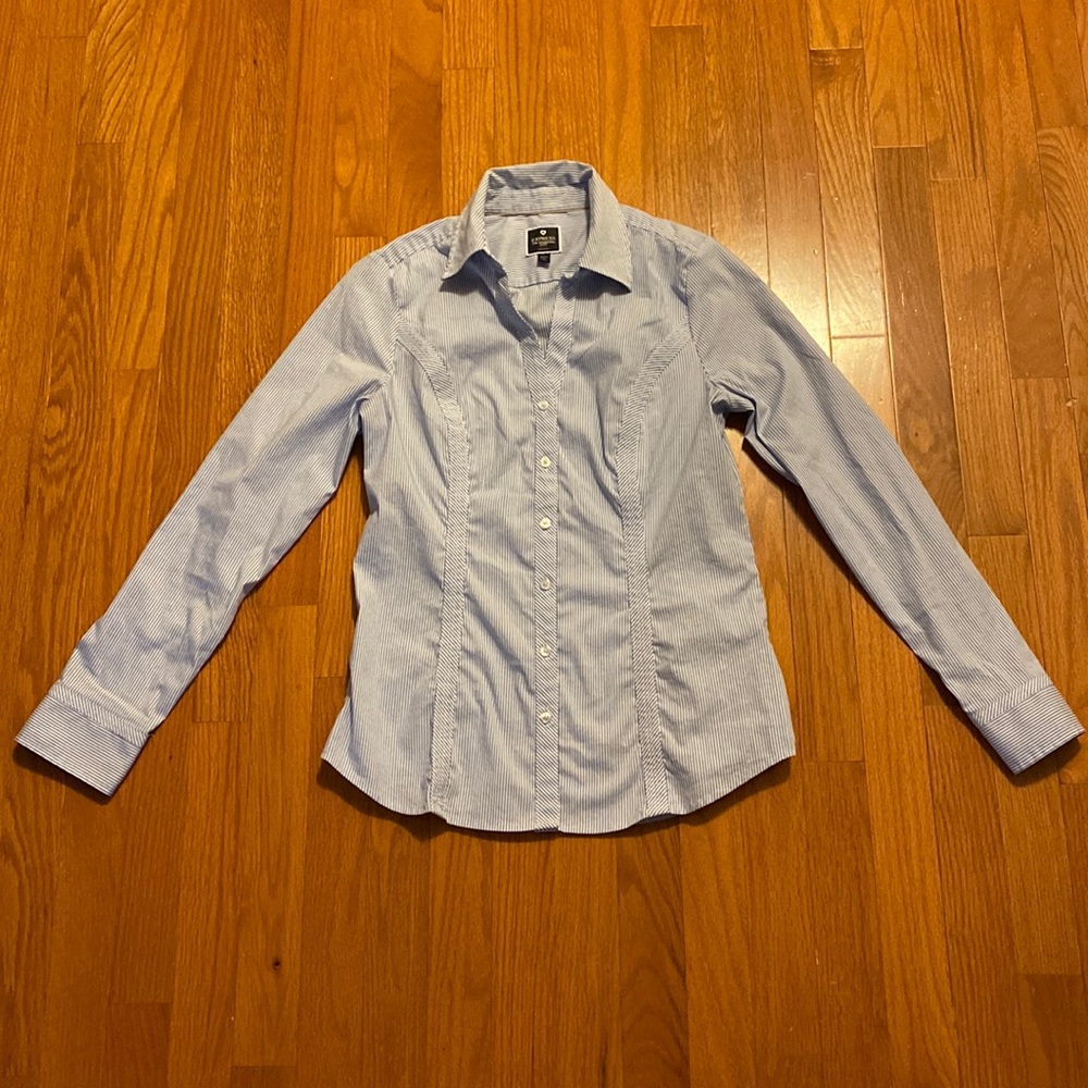 Express The Essentials Shirt - white and blue striped - size small